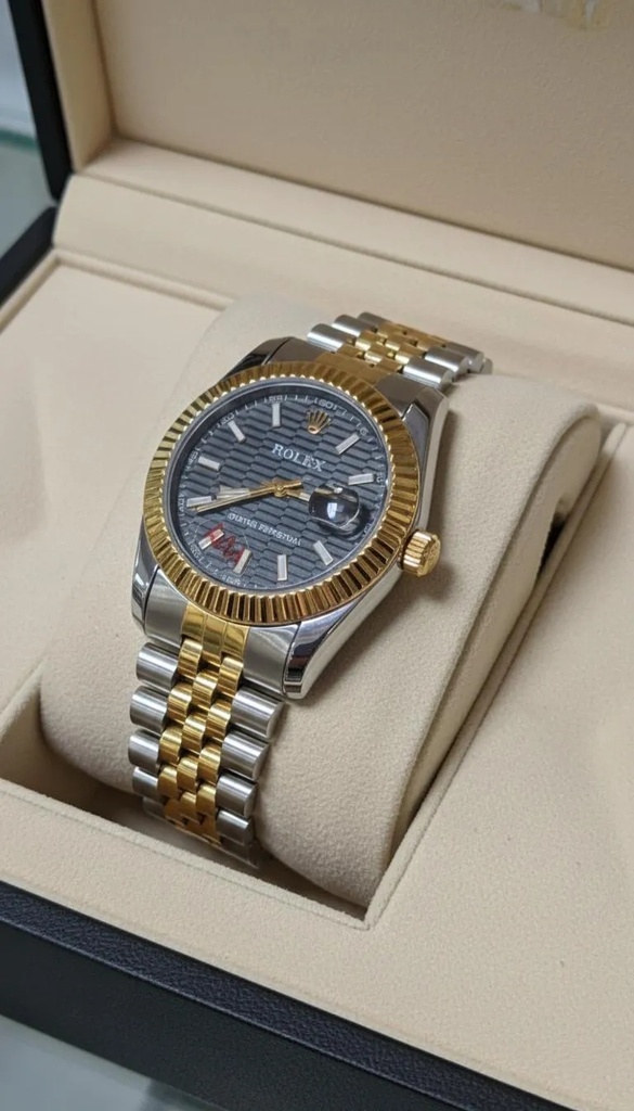 Men's Rolex Gold Silver Watch 40mm Daily Wear
